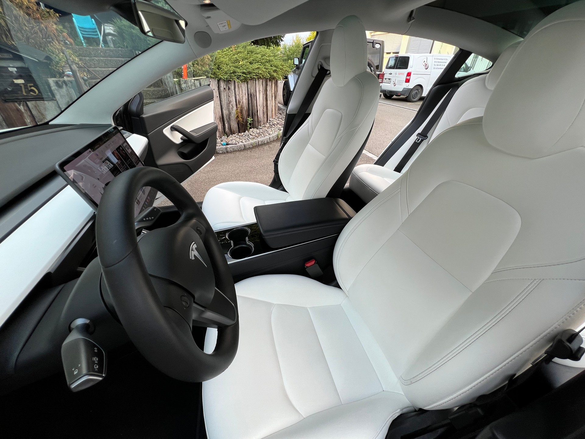 TESLA Standart Range Plus-image-2