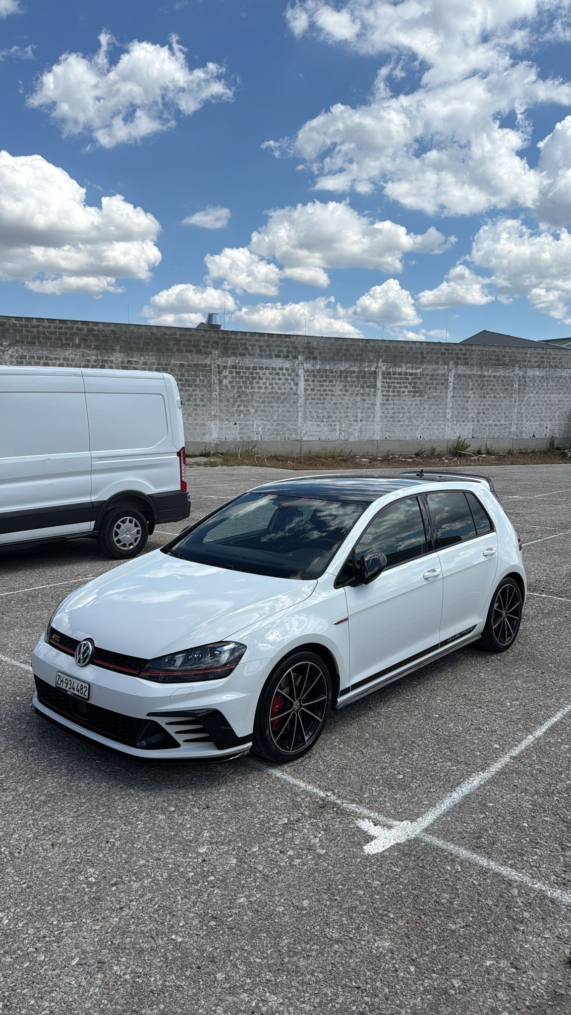 VW 2.0 TSI GTI Clubsport DSG-image-5
