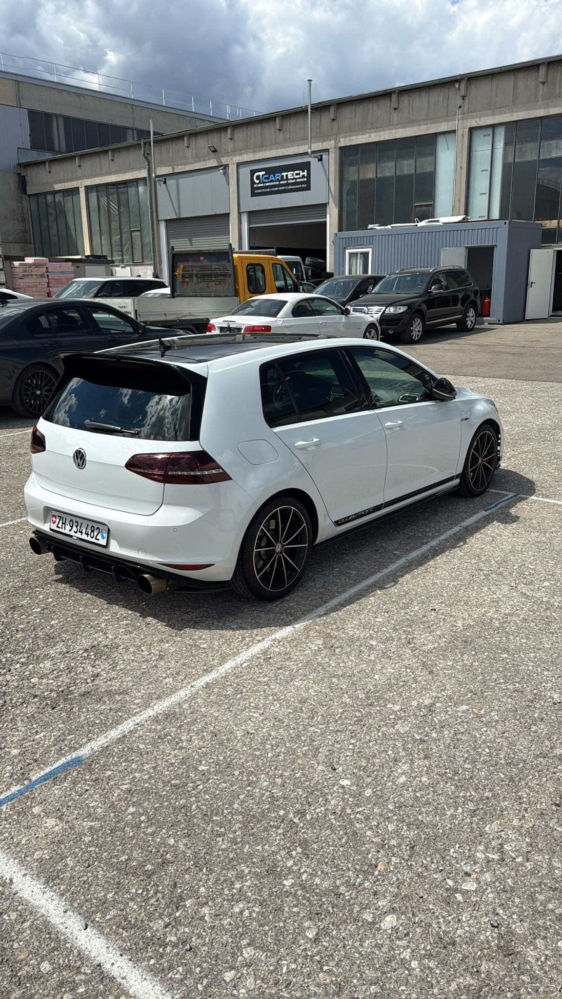 VW 2.0 TSI GTI Clubsport DSG-image-1