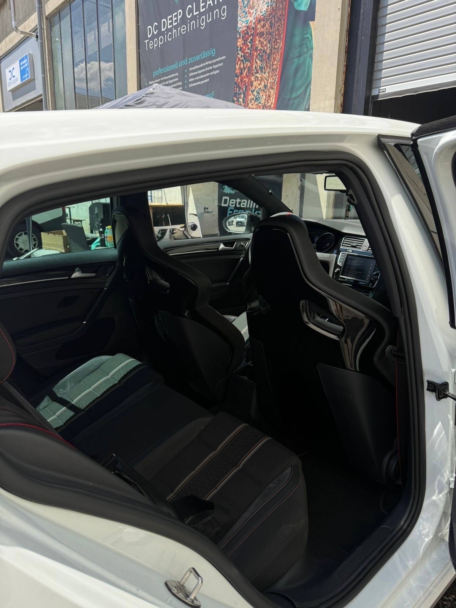 VW 2.0 TSI GTI Clubsport DSG-image-4