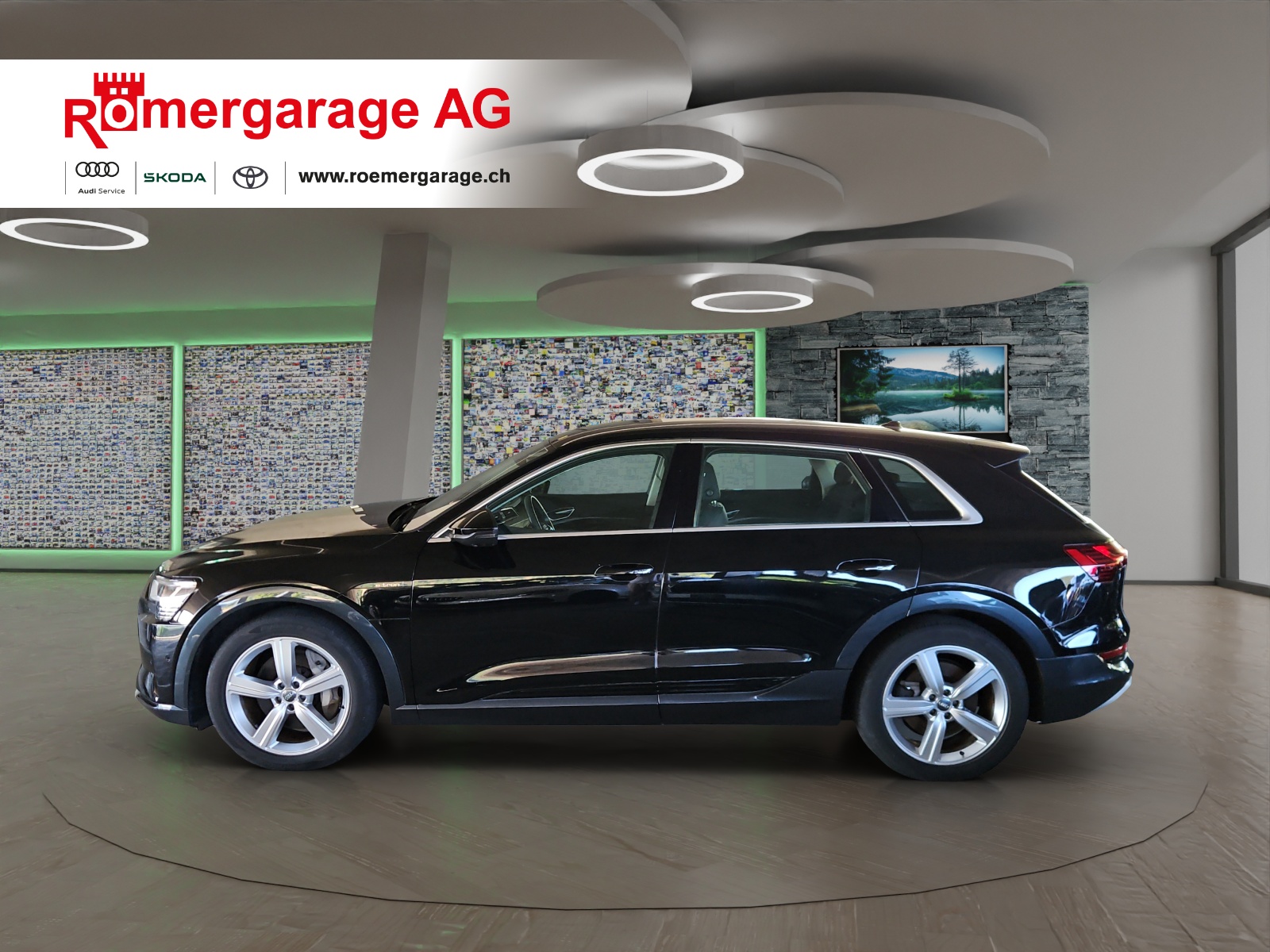 AUDI e-tron 55 Advanced quattro-showroom-element-1