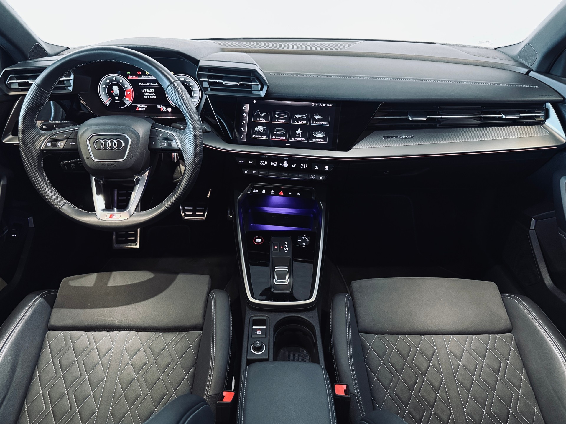 AUDI S3 Sportback 2.0 TFSI quattro S-tronic | CH-FZG | TOP AUSSTATTUNG-image-7