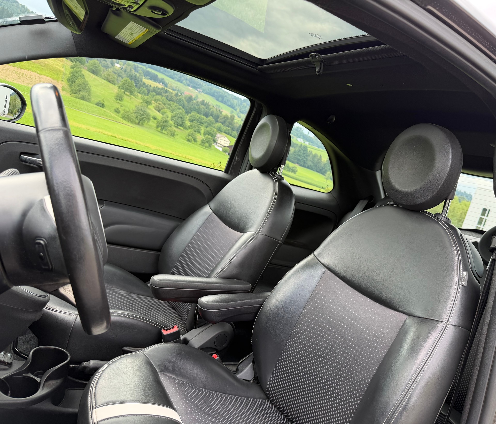 FIAT 500e-image-9