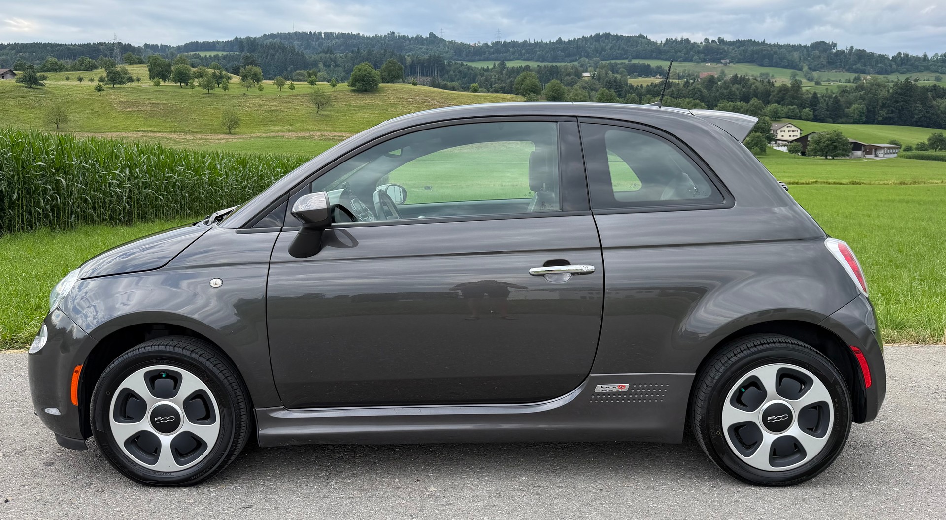 FIAT 500e-image-2