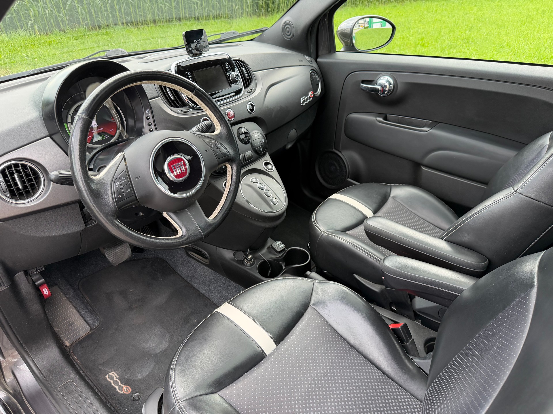 FIAT 500e-image-8