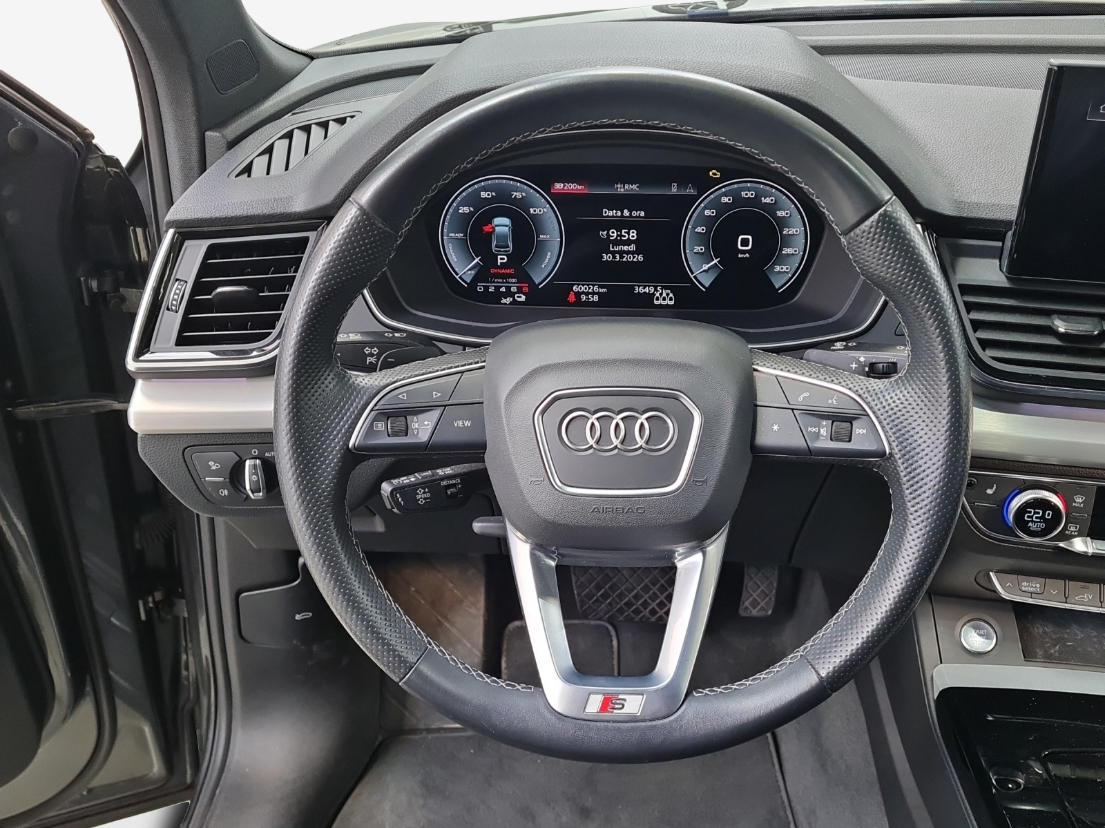 AUDI Q5 50 TFSI e PHEV S line quattro S-tronic-image-9