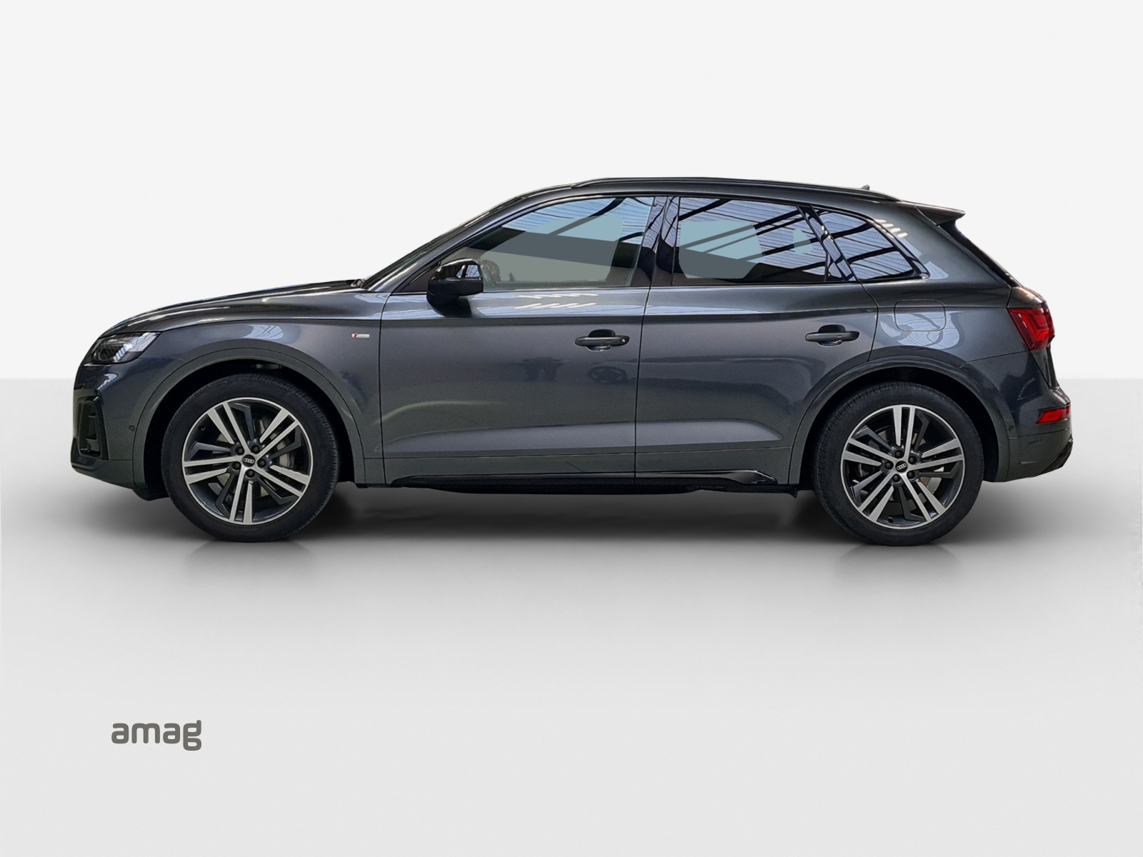 AUDI Q5 50 TFSI e PHEV S line quattro S-tronic-image-1