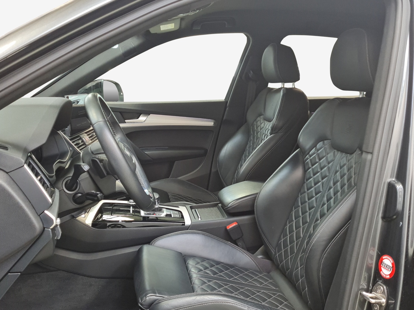 AUDI Q5 50 TFSI e PHEV S line quattro S-tronic-image-7