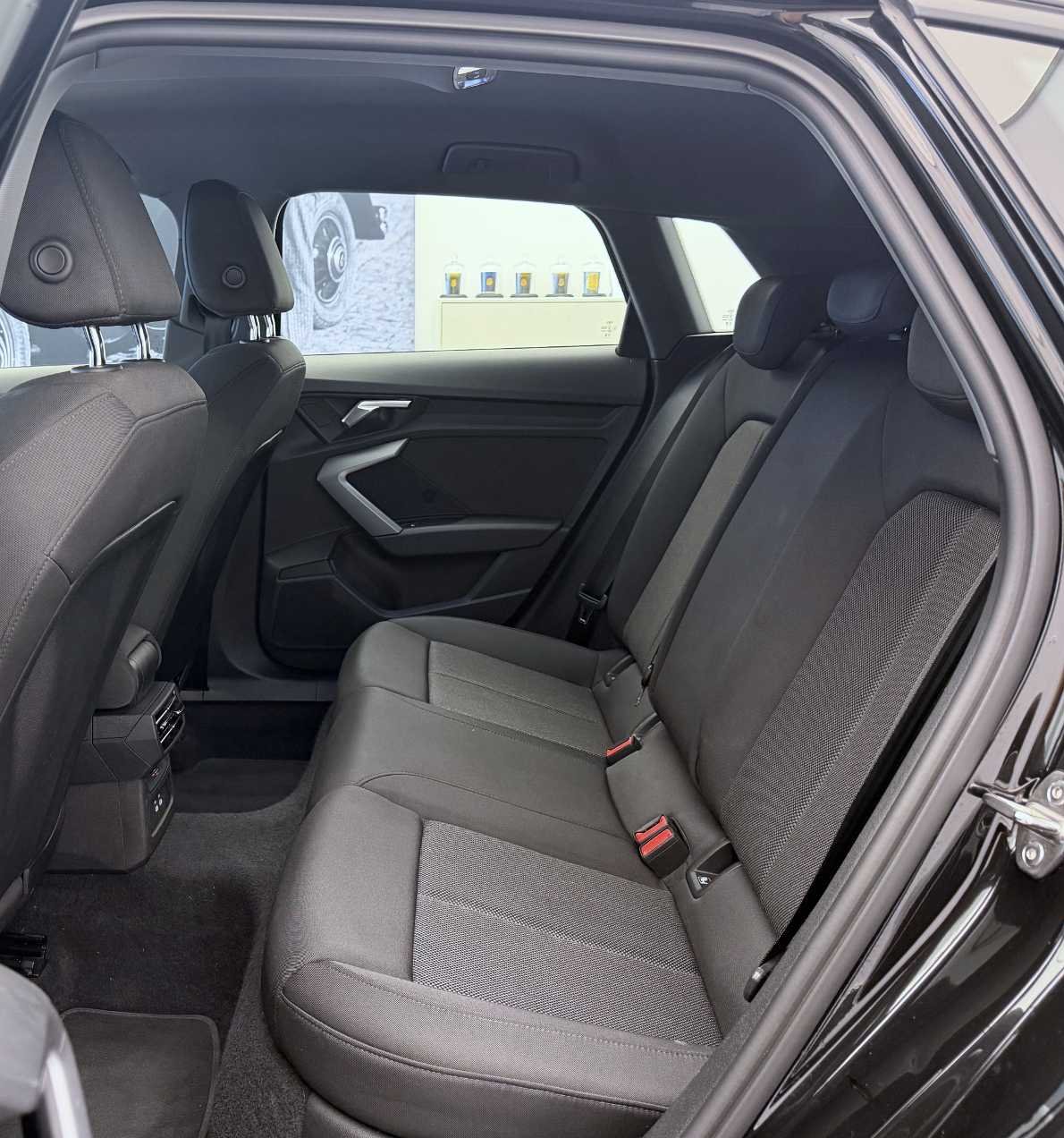 AUDI A3 allstreet 35 TFSI Attraction S-tronic-image-18