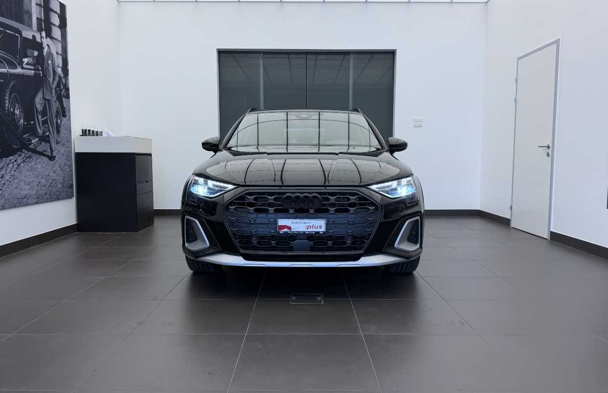 AUDI A3 allstreet 35 TFSI Attraction S-tronic-showroom-element-1