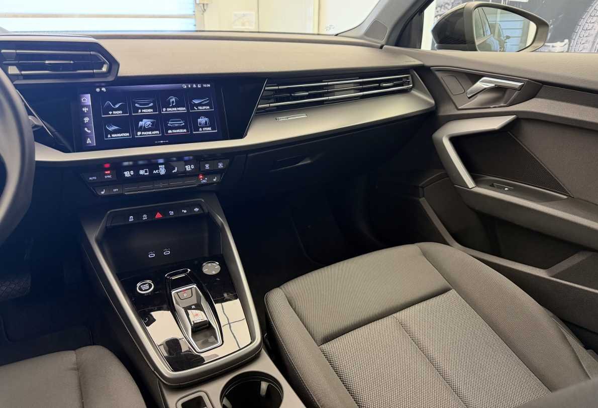 AUDI A3 allstreet 35 TFSI Attraction S-tronic-image-16