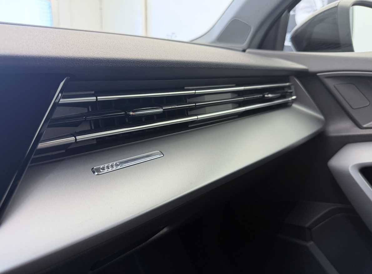 AUDI A3 allstreet 35 TFSI Attraction S-tronic-image-17