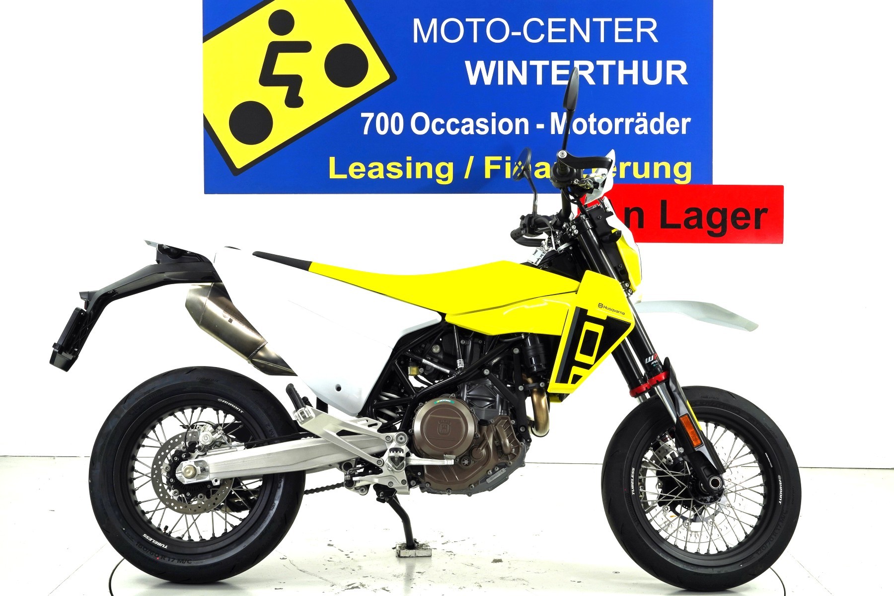HUSQVARNA 701 Supermoto