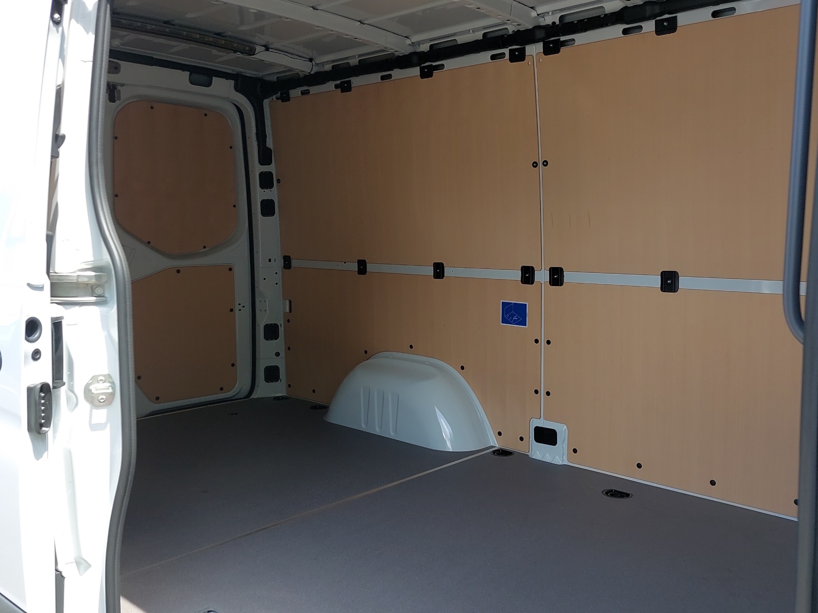 MERCEDES-BENZ Sprinter 317 CDI Standard 9G-TRONIC-image-7