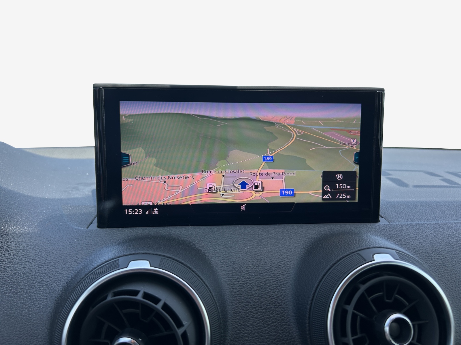 AUDI Q2 35 TFSI S-tronic-image-11