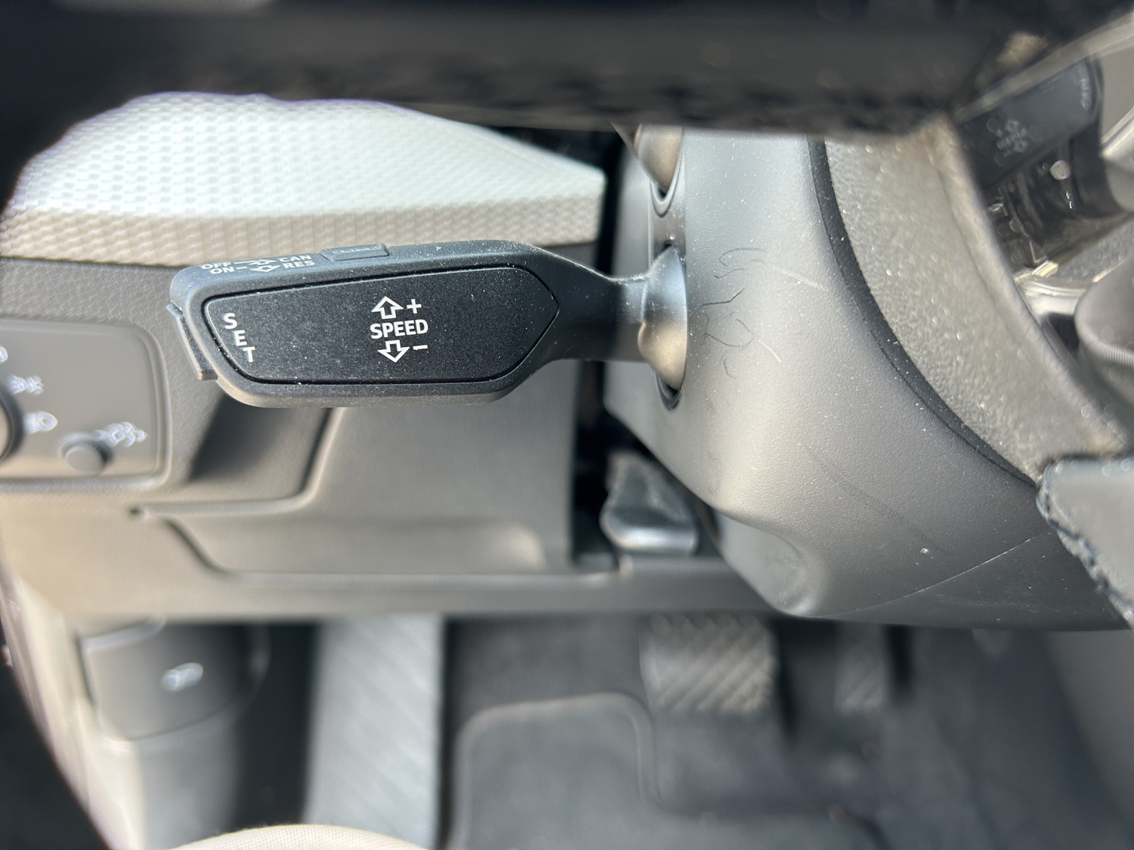 AUDI Q2 35 TFSI S-tronic-image-9