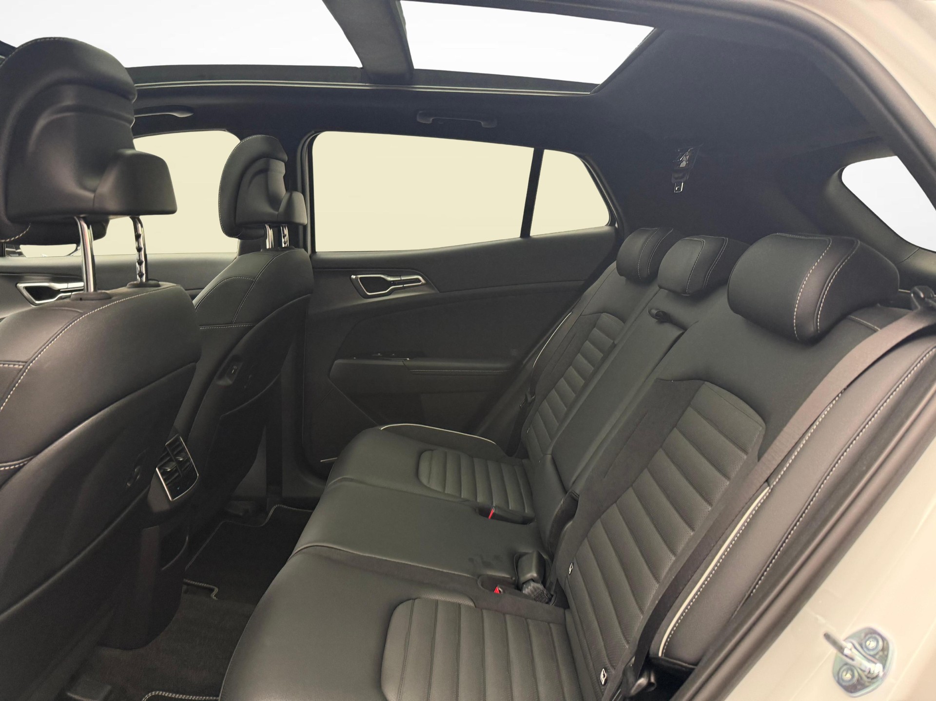 KIA Sportage 1.6 T-GDi PHEV GT-Line-image-10