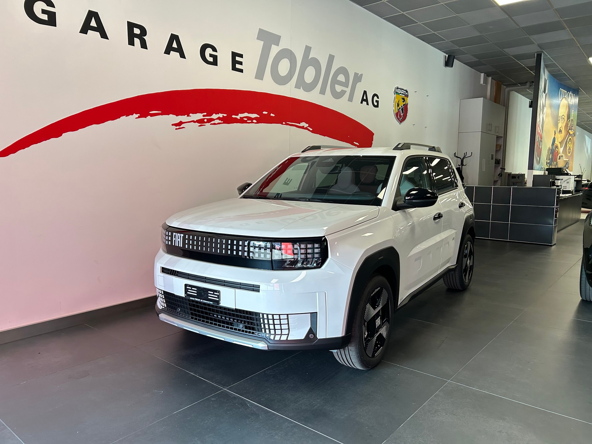 FIAT Grande Panda Elektro La Prima-image-1