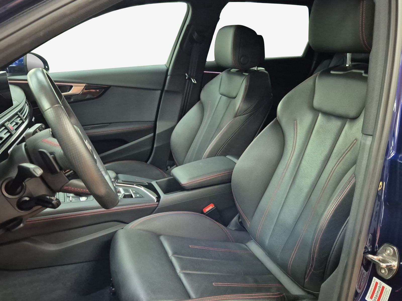 AUDI A4 Avant 40 TDI quattro S-tronic-image-7