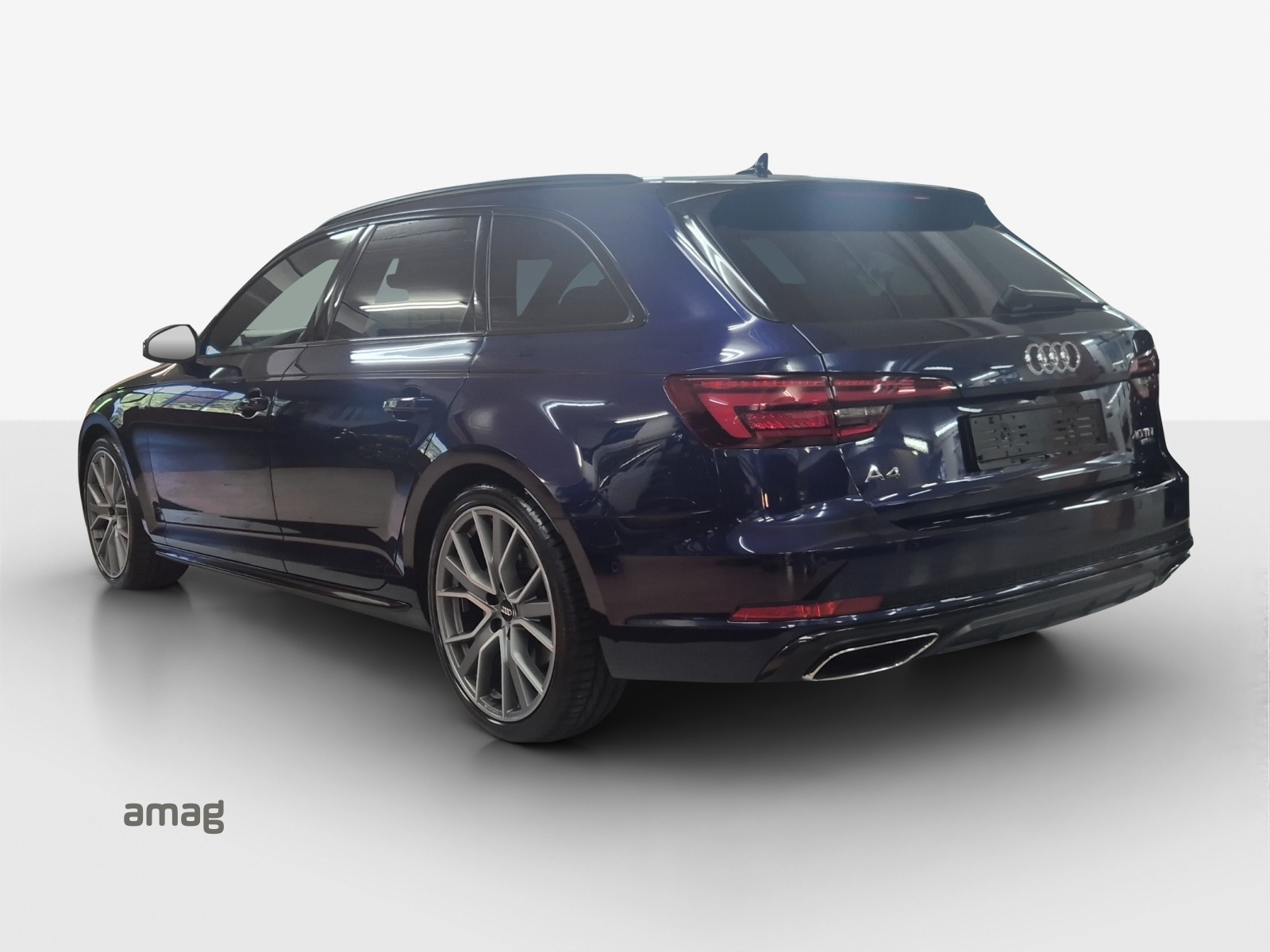 AUDI A4 Avant 40 TDI quattro S-tronic-image-2
