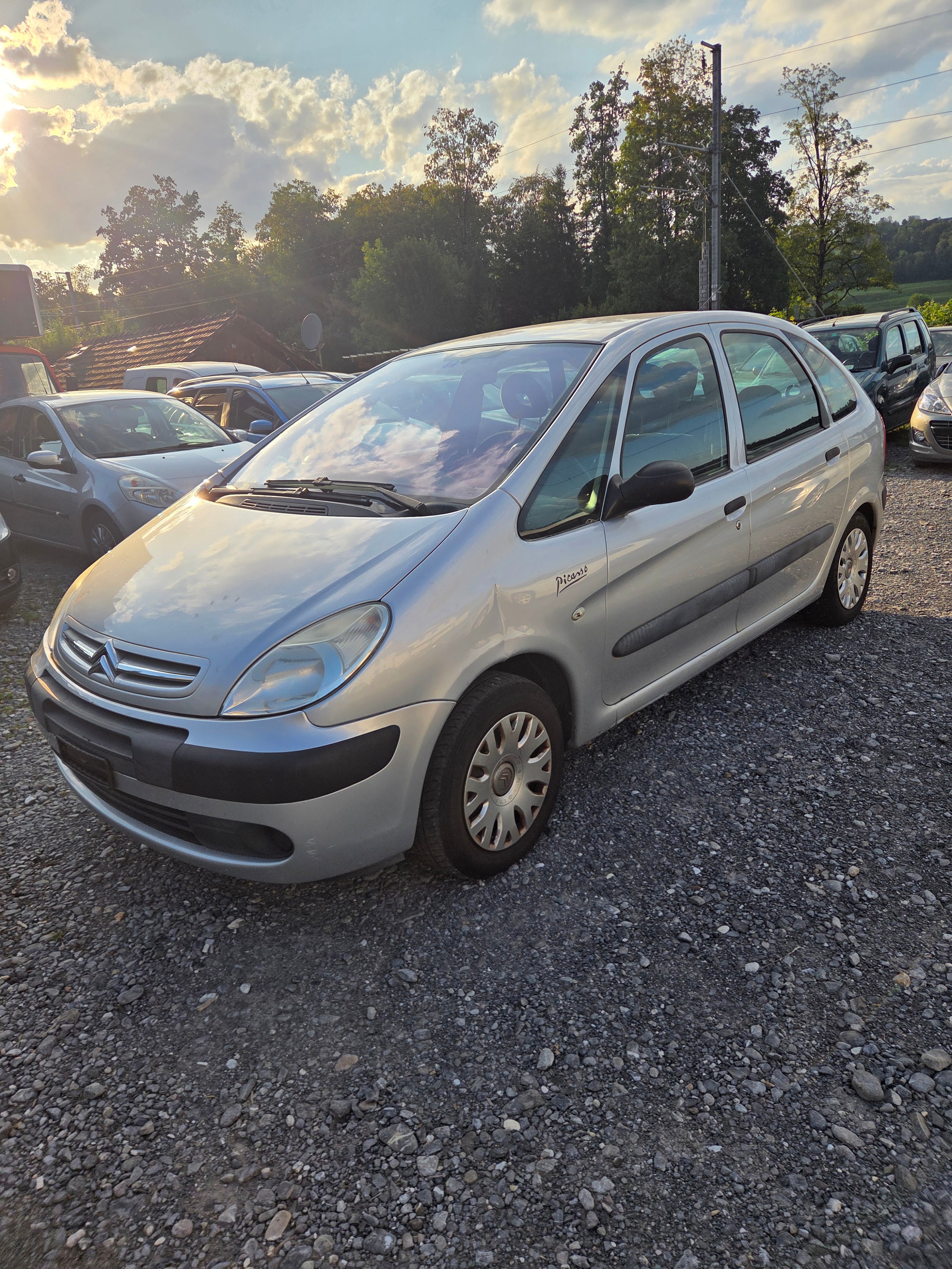 Car photo