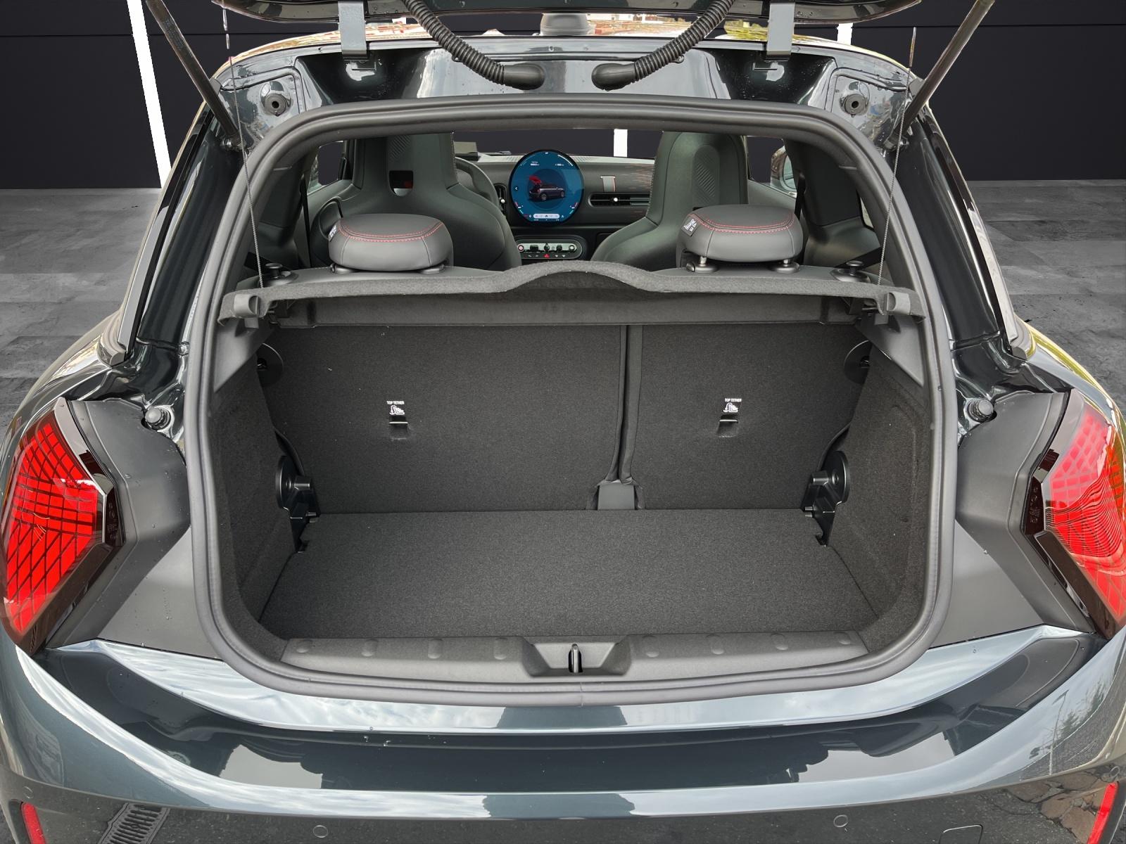 MINI F66 2.0i Cooper S-image-9