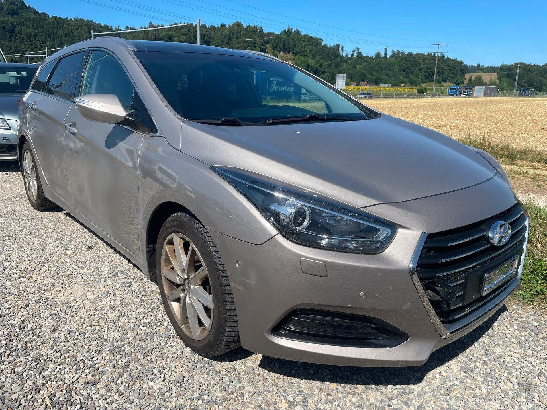 HYUNDAI i40 Wagon 1.7 CRDI Vertex Automatic-image-2