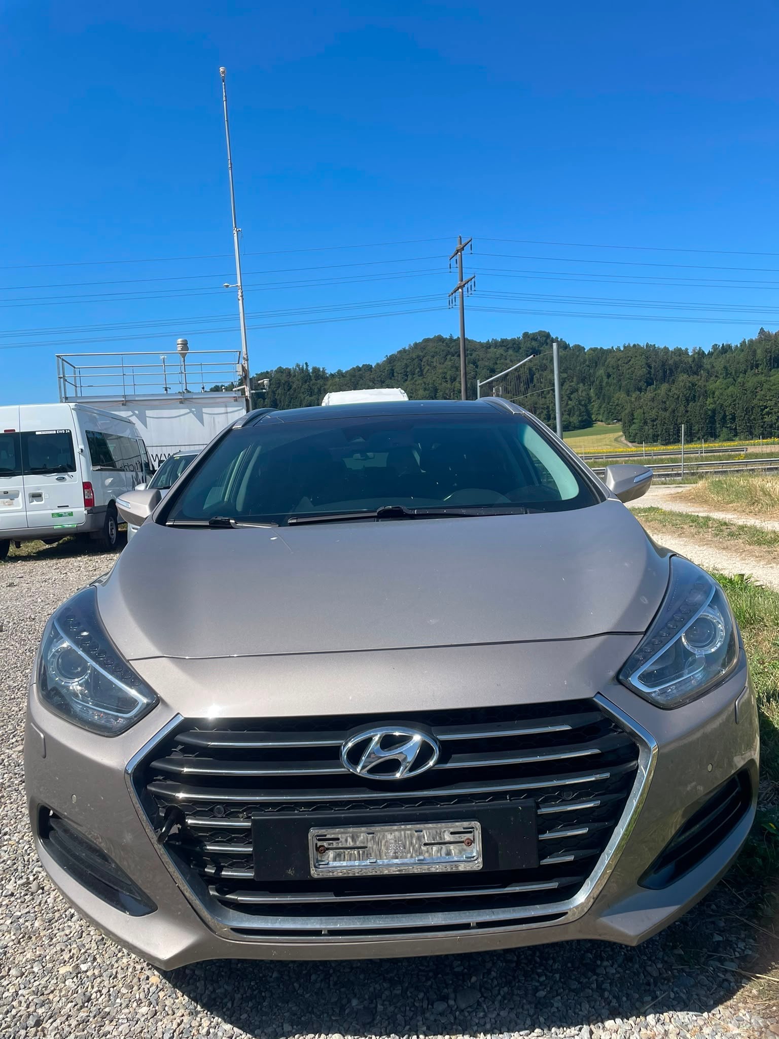 HYUNDAI i40 Wagon 1.7 CRDI Vertex Automatic-image-0