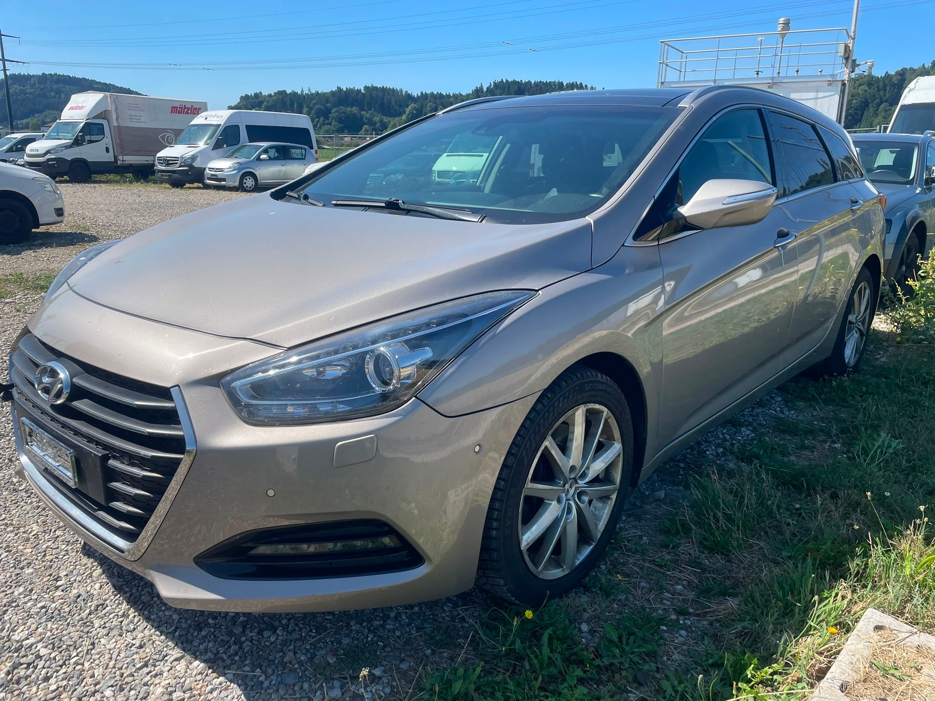HYUNDAI i40 Wagon 1.7 CRDI Vertex Automatic-image-1