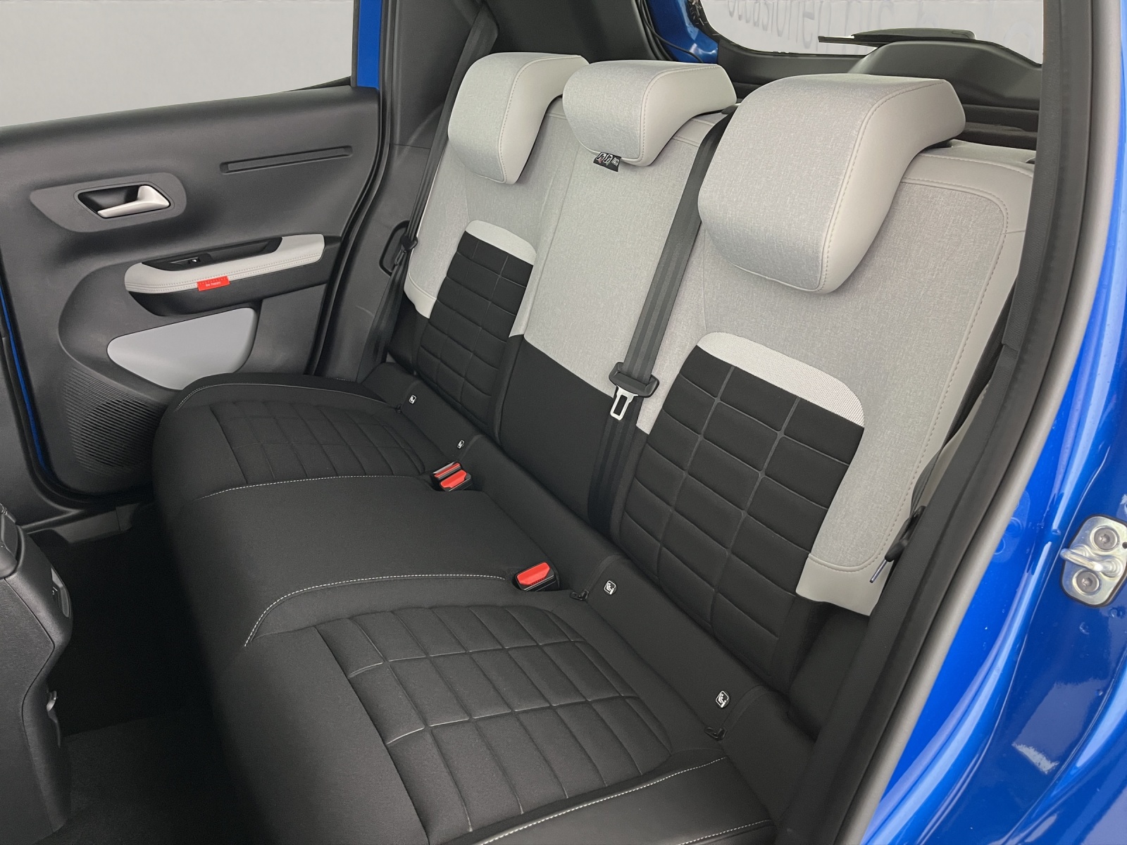 CITROEN C3 1.2 Hybrid Max-image-16