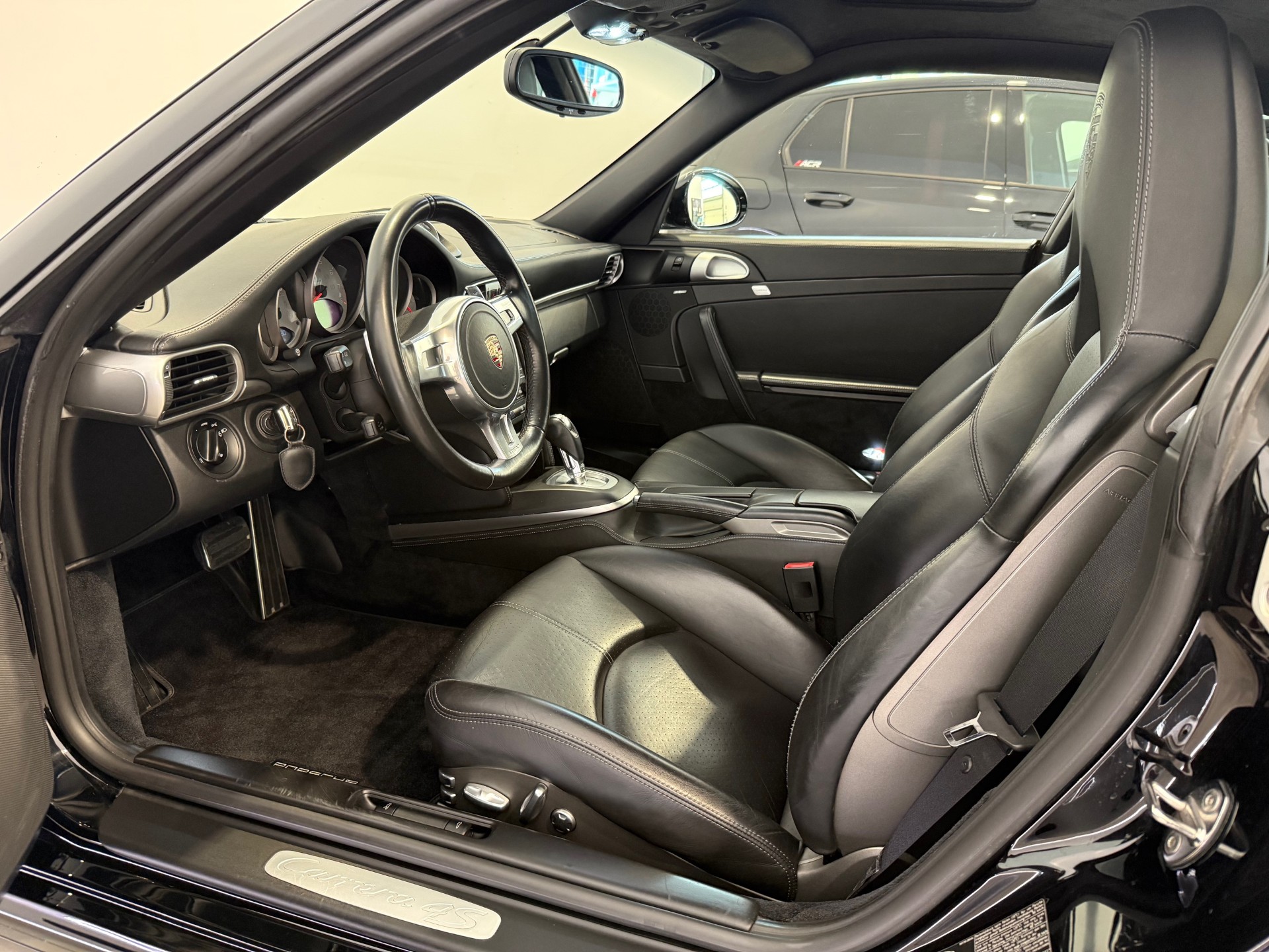 PORSCHE 911 Carrera 4S PDK-image-10