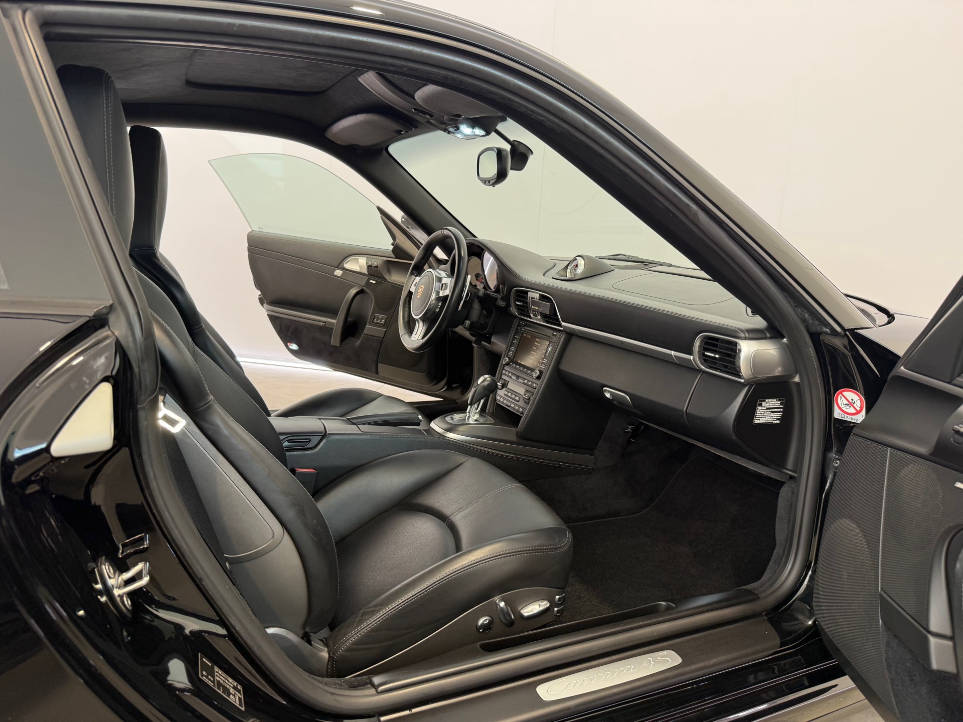 PORSCHE 911 Carrera 4S PDK-image-11