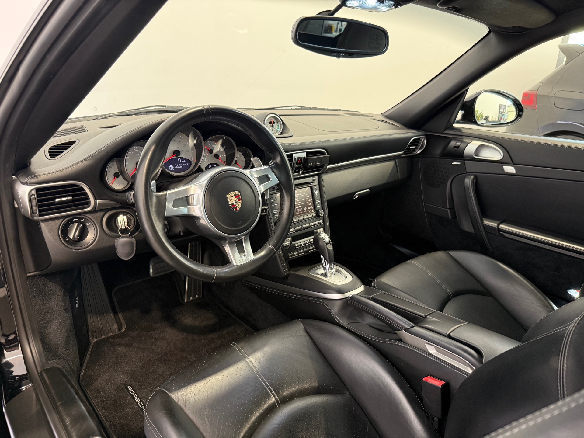 PORSCHE 911 Carrera 4S PDK-image-8