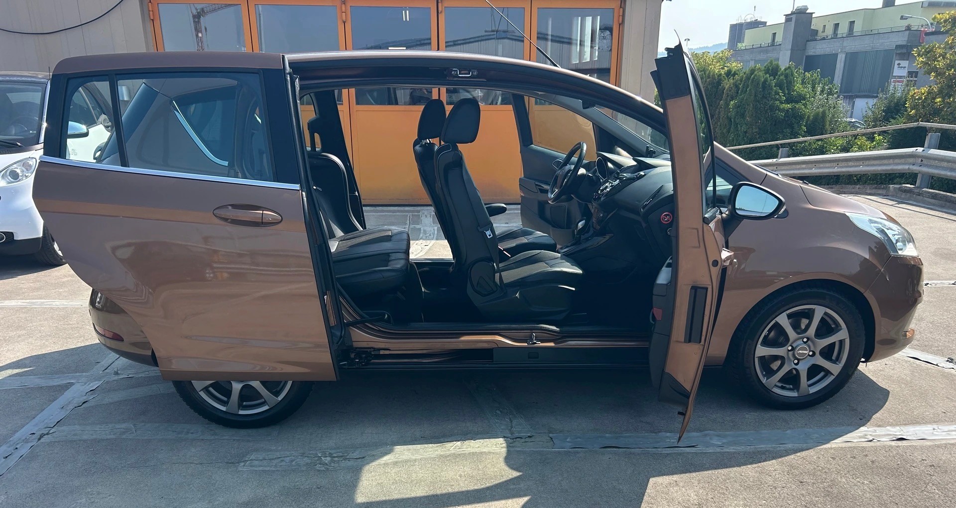 FORD B-Max 1.6 Ti-VCT TitaniumX PowerShift-image-9