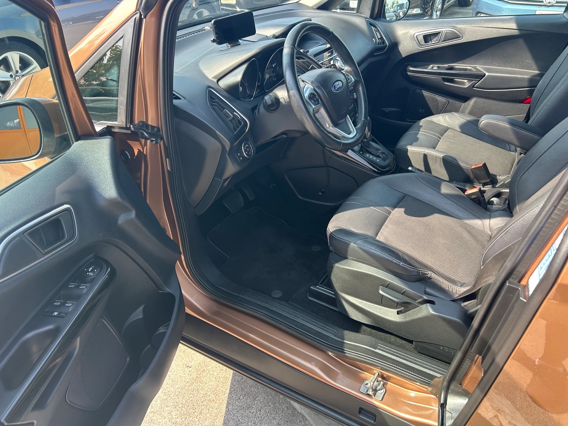 FORD B-Max 1.6 Ti-VCT TitaniumX PowerShift-image-6