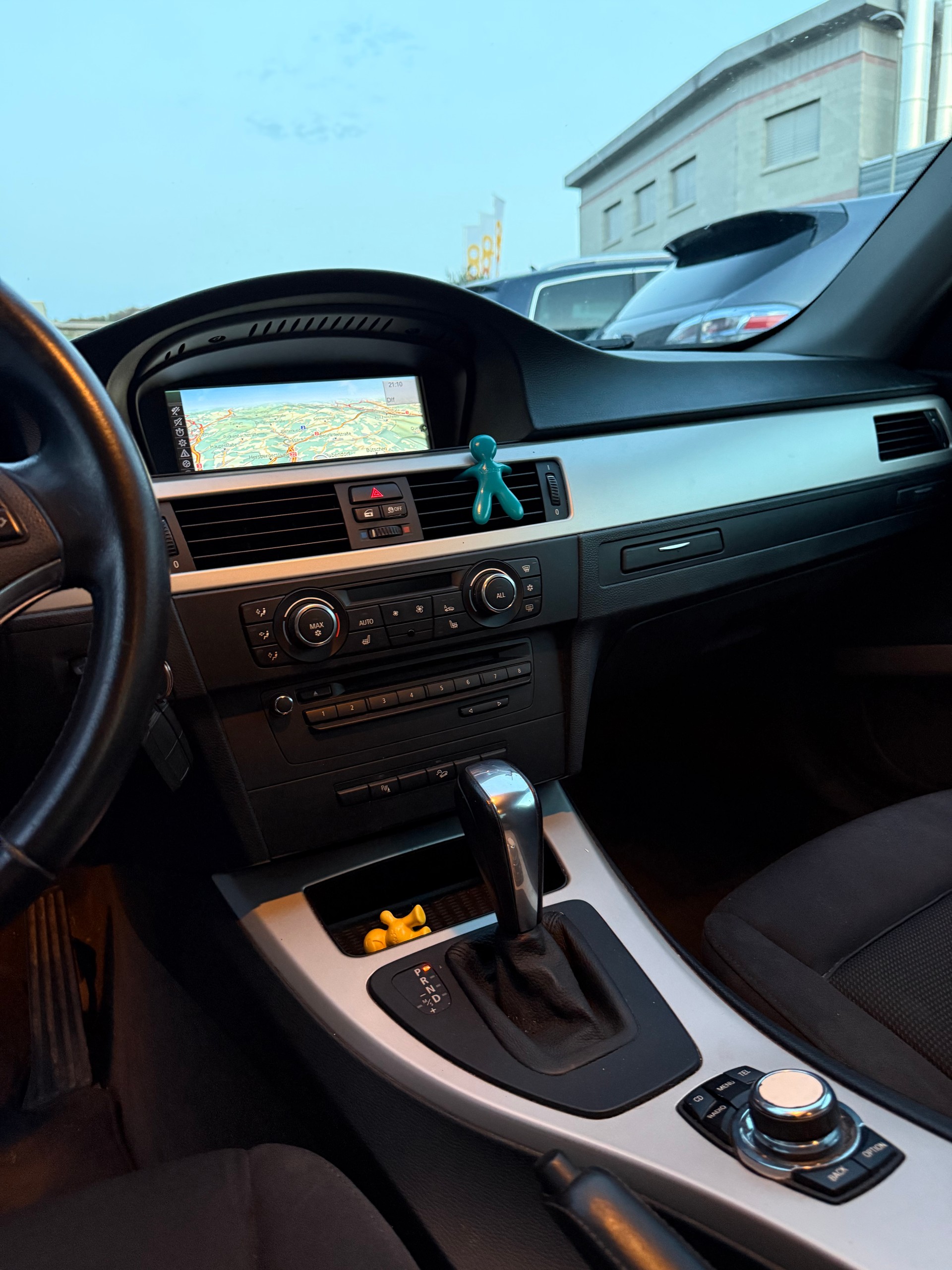 BMW 320d xDrive Coupé Steptronic-image-7