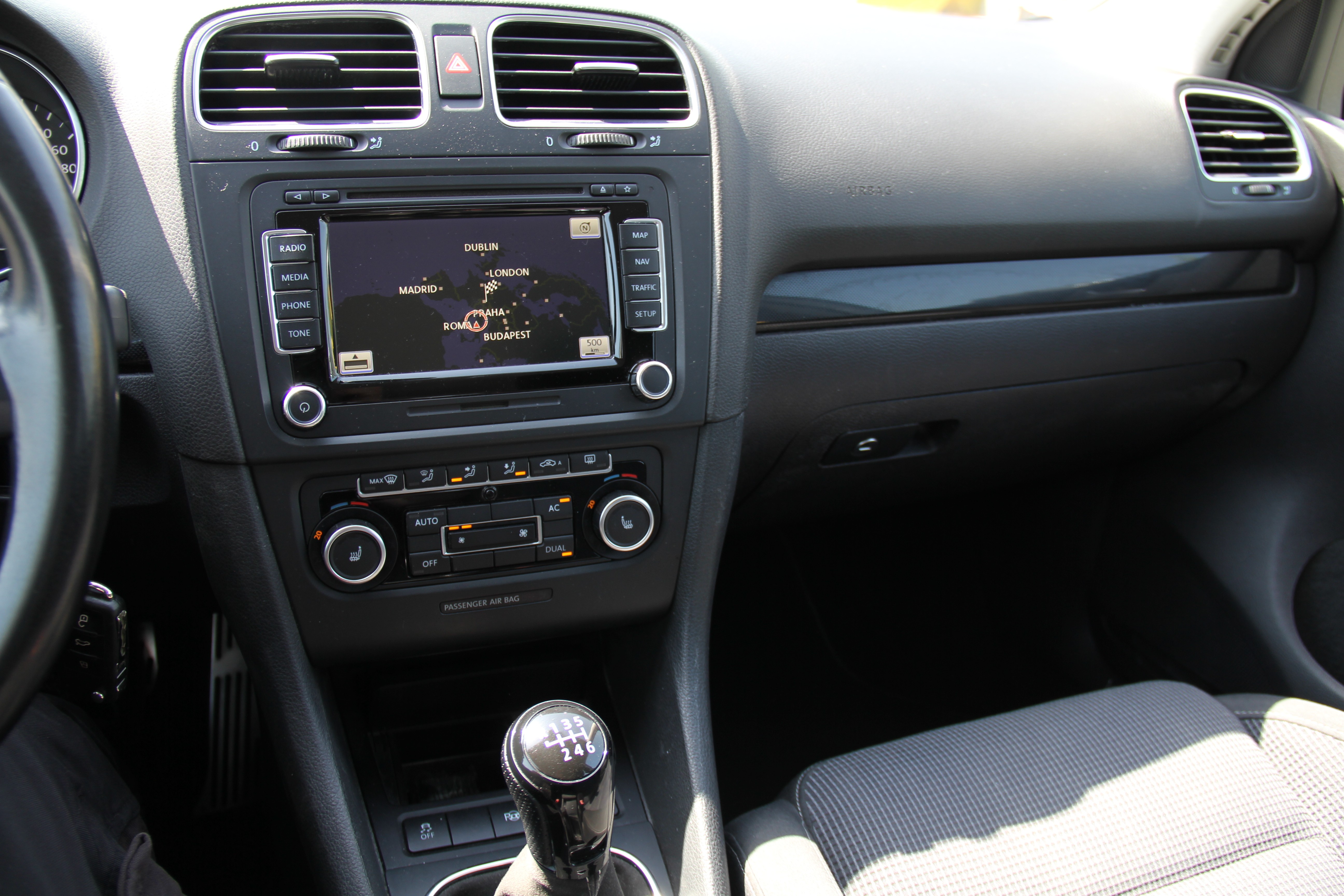 VW Golf 1.4 TSI R-line — slika 10