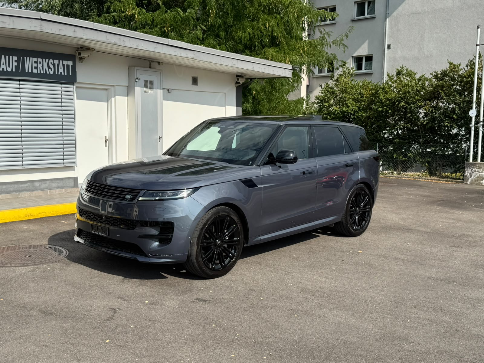 LAND ROVER Range Rover Sport D250 3.0 TD6 MHEV Dynamic SE Automatic-image-0