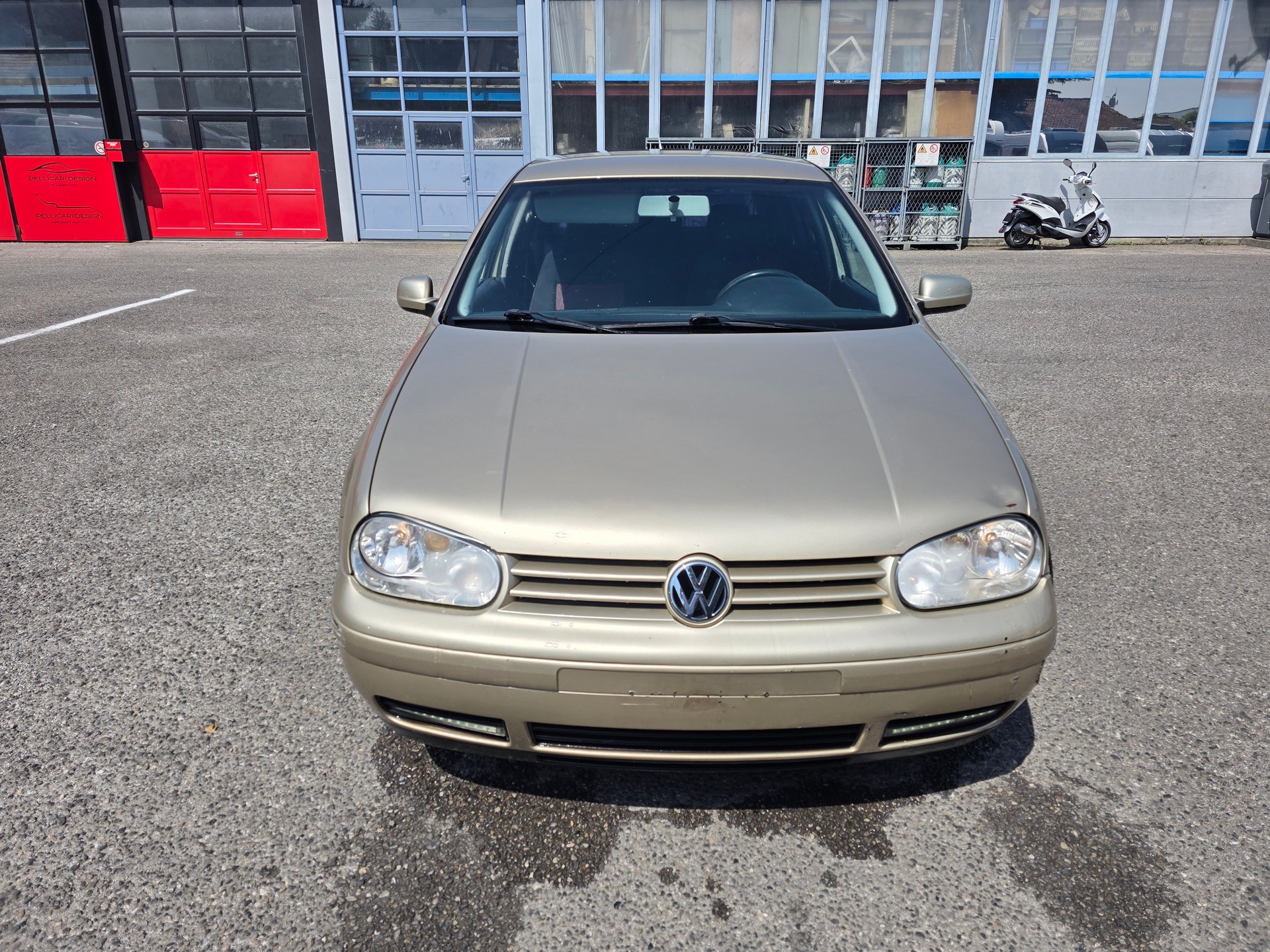 VW Golf 1.8 T GTI-image-0