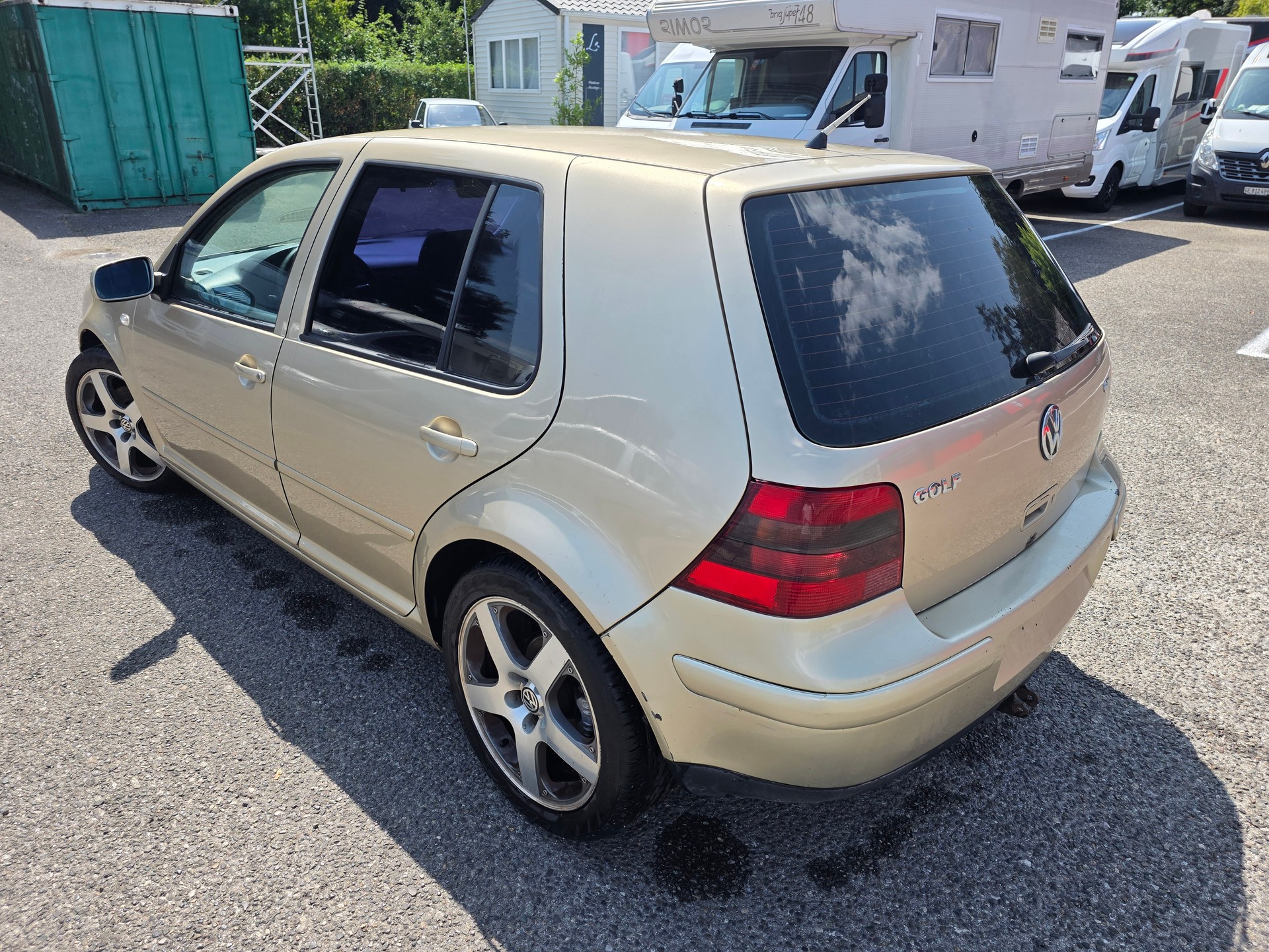 VW Golf 1.8 T GTI-image-3