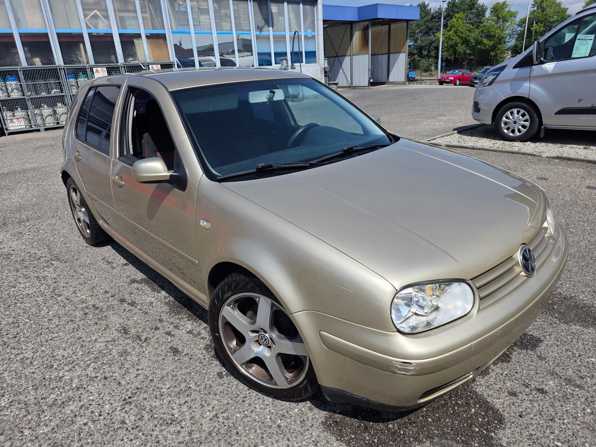 VW Golf 1.8 T GTI-image-2