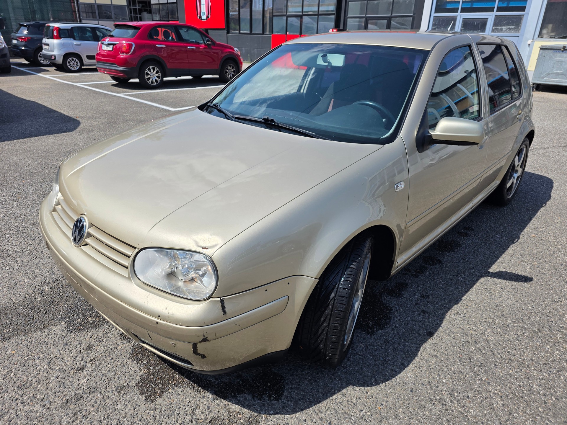 VW Golf 1.8 T GTI-image-1