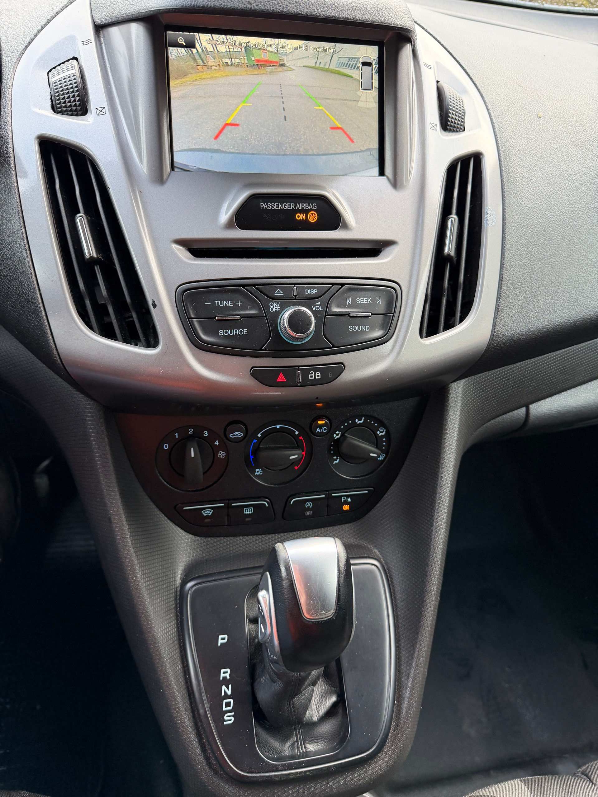 FORD Transit Connect Kühlkasten 1.5 TDCi Automat-image-12