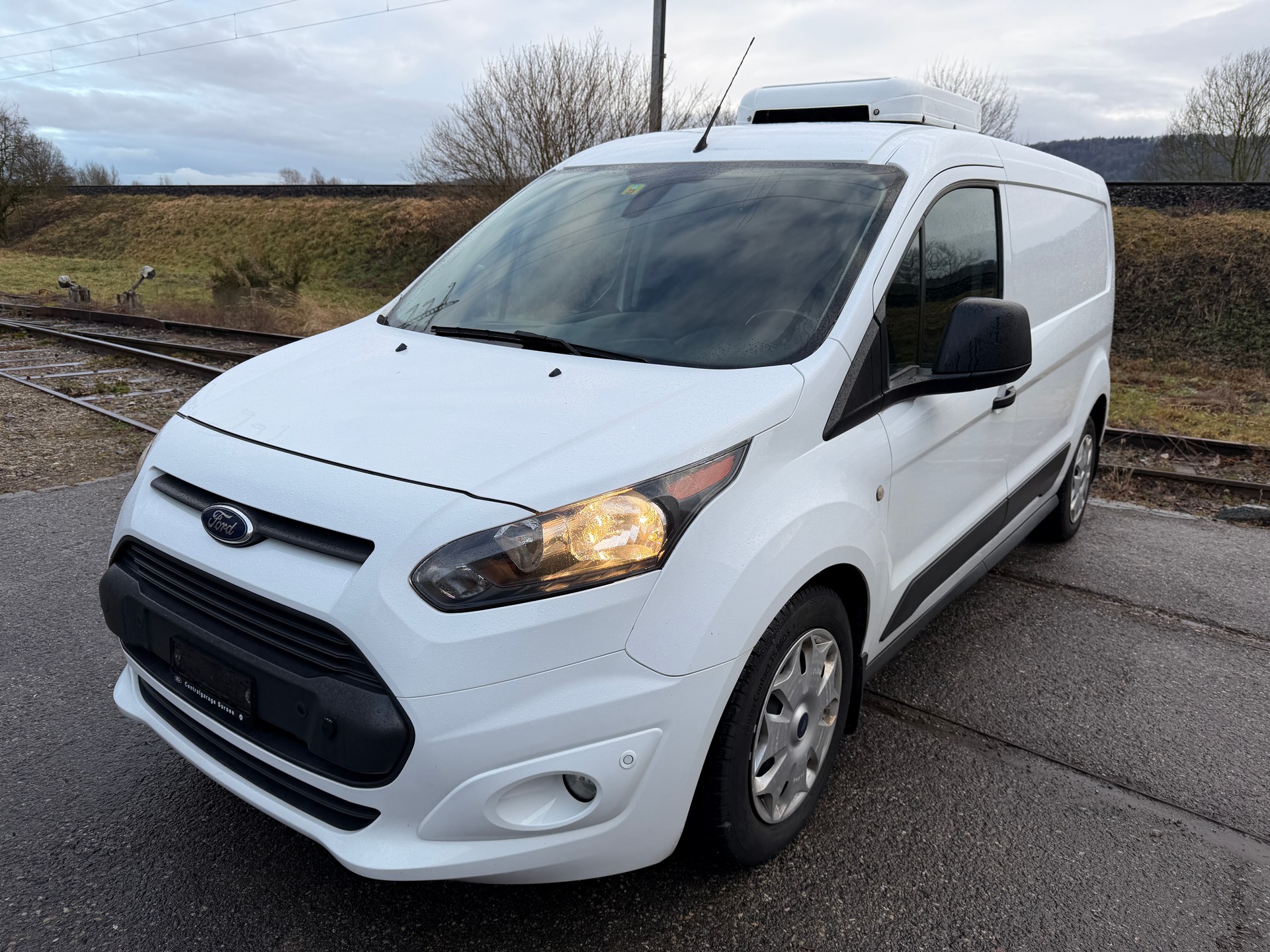 FORD Transit Connect Kühlkasten 1.5 TDCi Automat-image-0