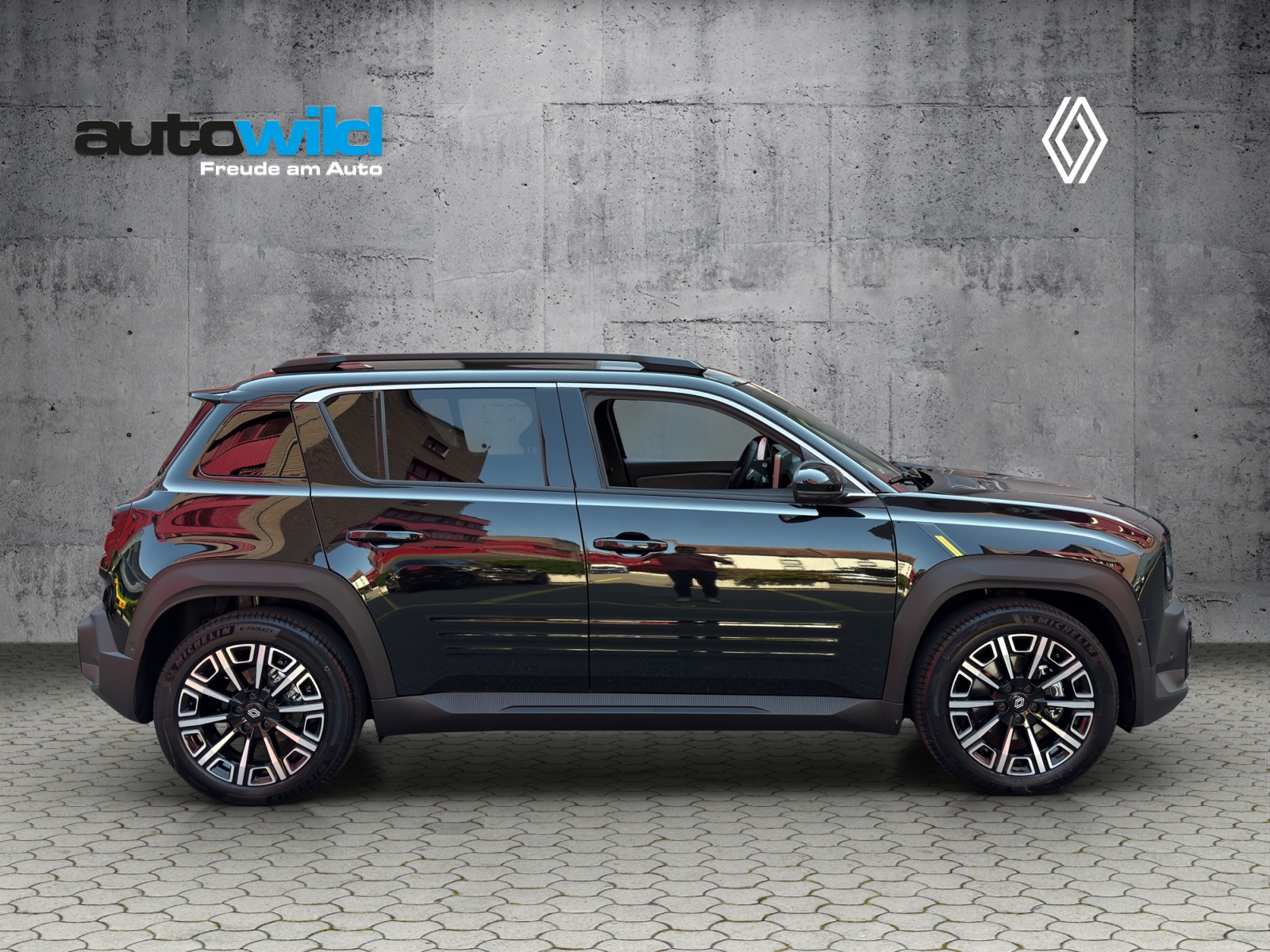 RENAULT R4 E-Tech Comfort Range 52 kWh Iconic-image-12