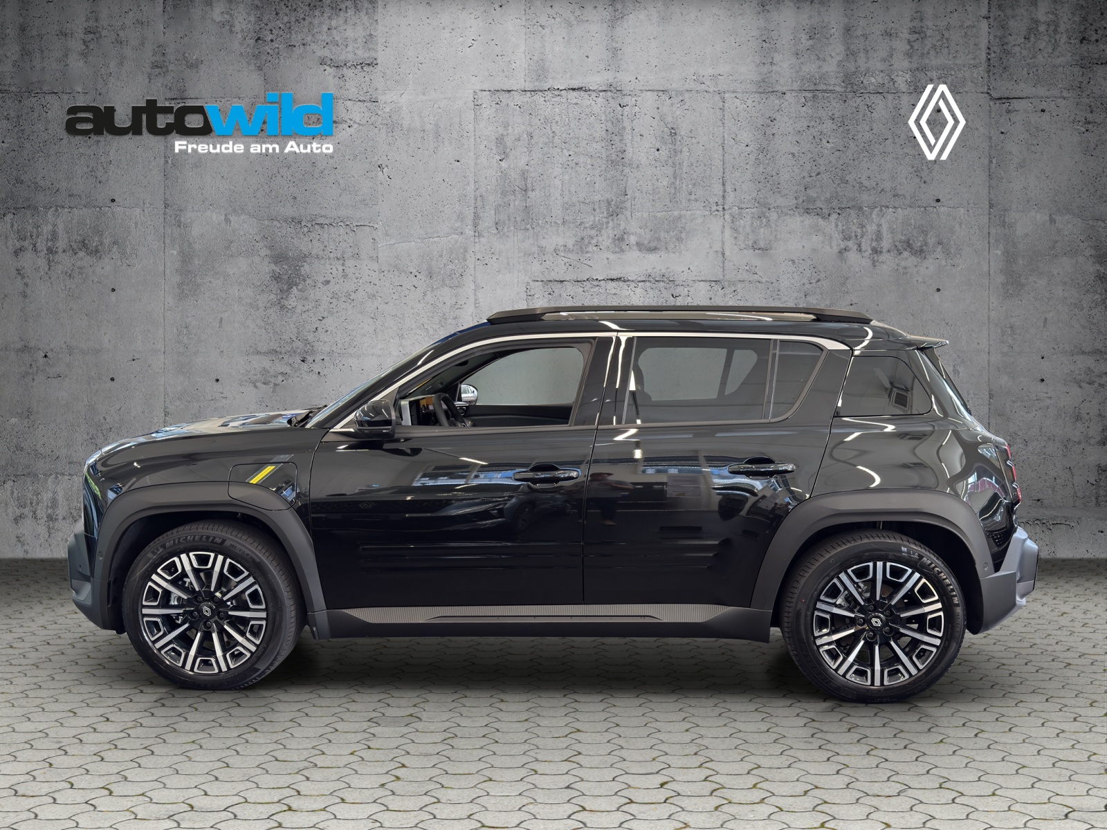 RENAULT R4 E-Tech Comfort Range 52 kWh Iconic-image-13