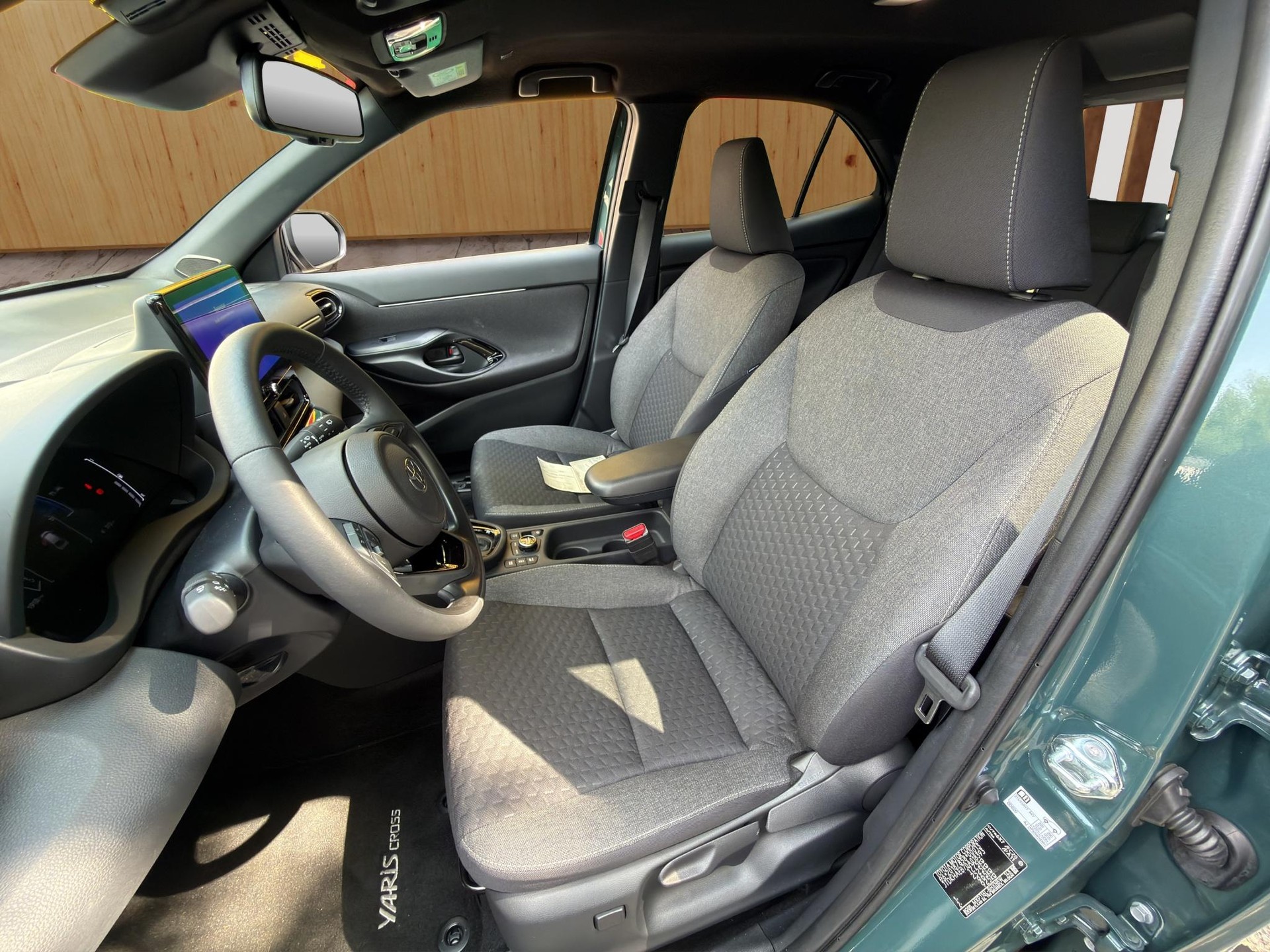 TOYOTA Yaris Cross 1.5 VVT-i HSD Trend AWD-i-image-8