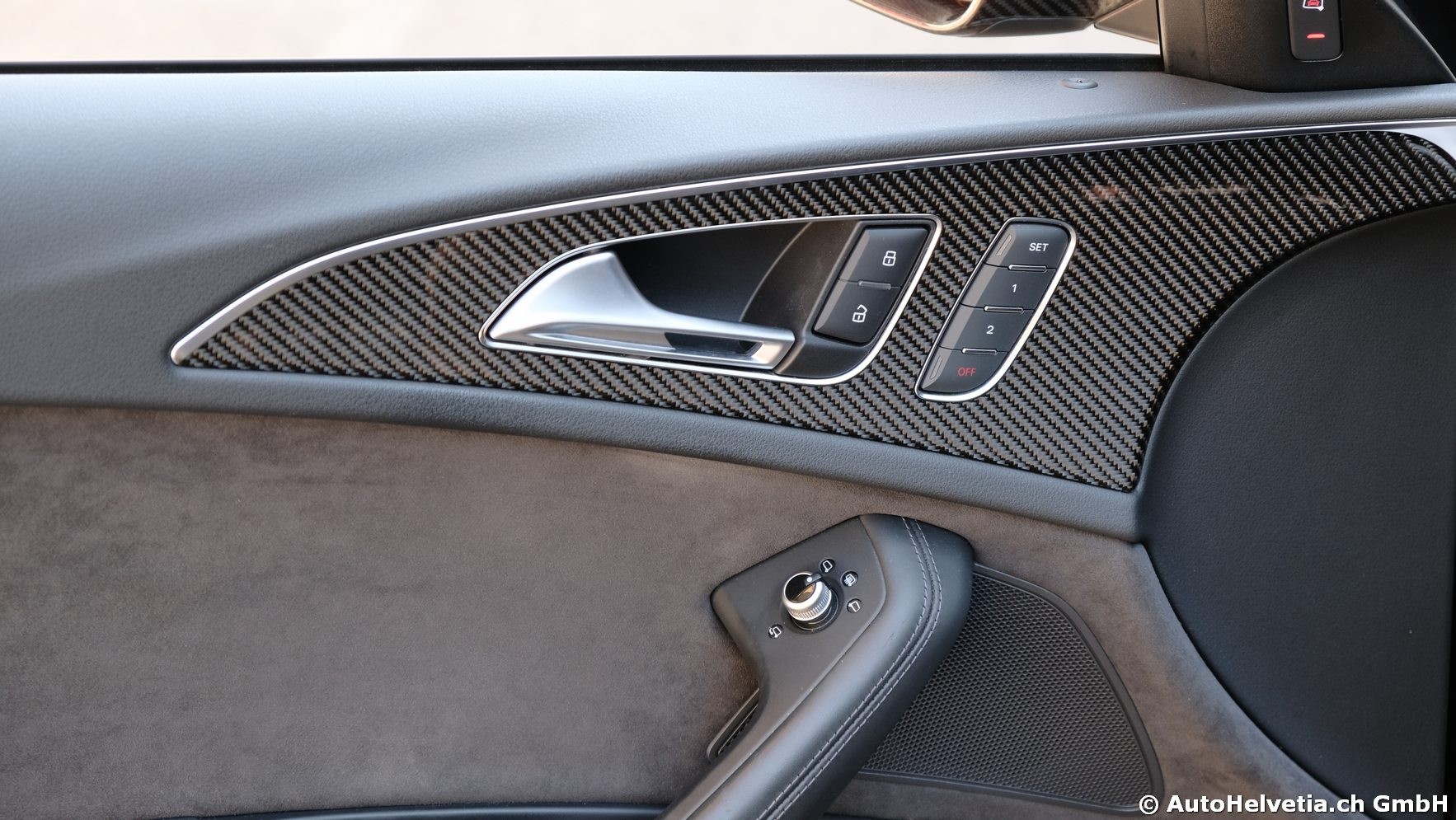 AUDI RS6 Avant 4.0 TFSI V8 performance quattro-image-18