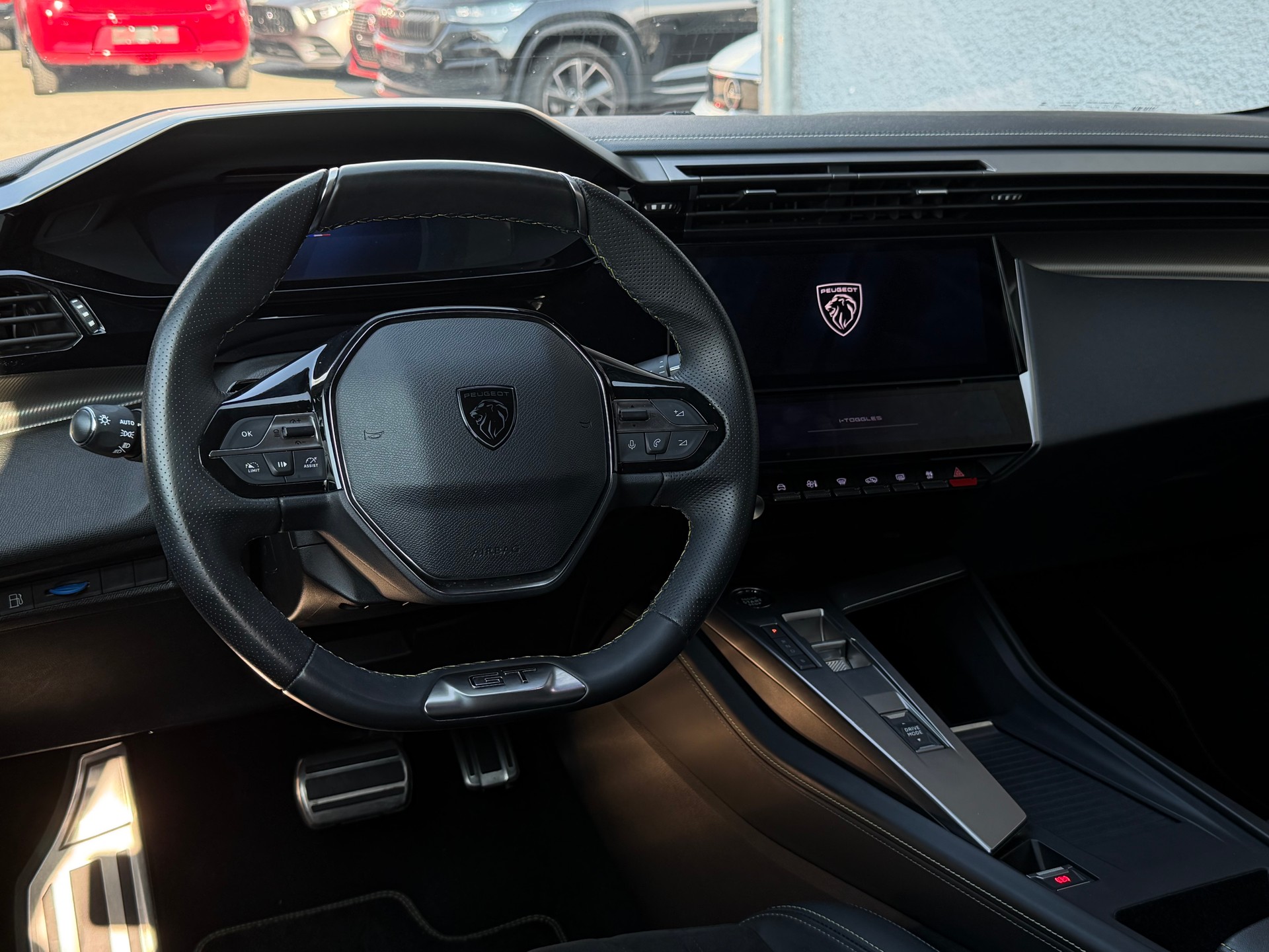 PEUGEOT 308 1.6 PHEV 180 GT-image-5