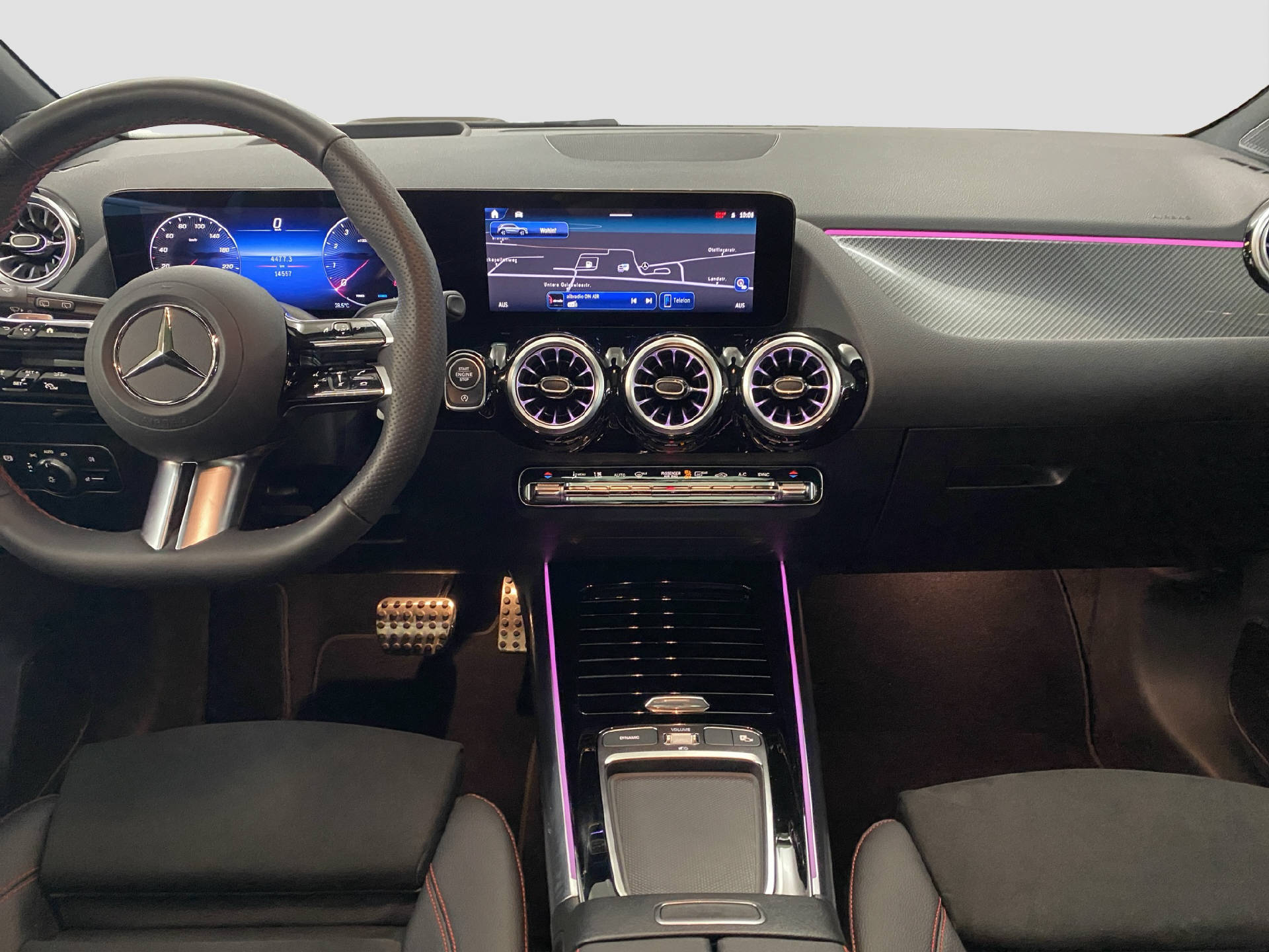 MERCEDES-BENZ GLA 250 Swiss Star AMG 4MATIC-image-10